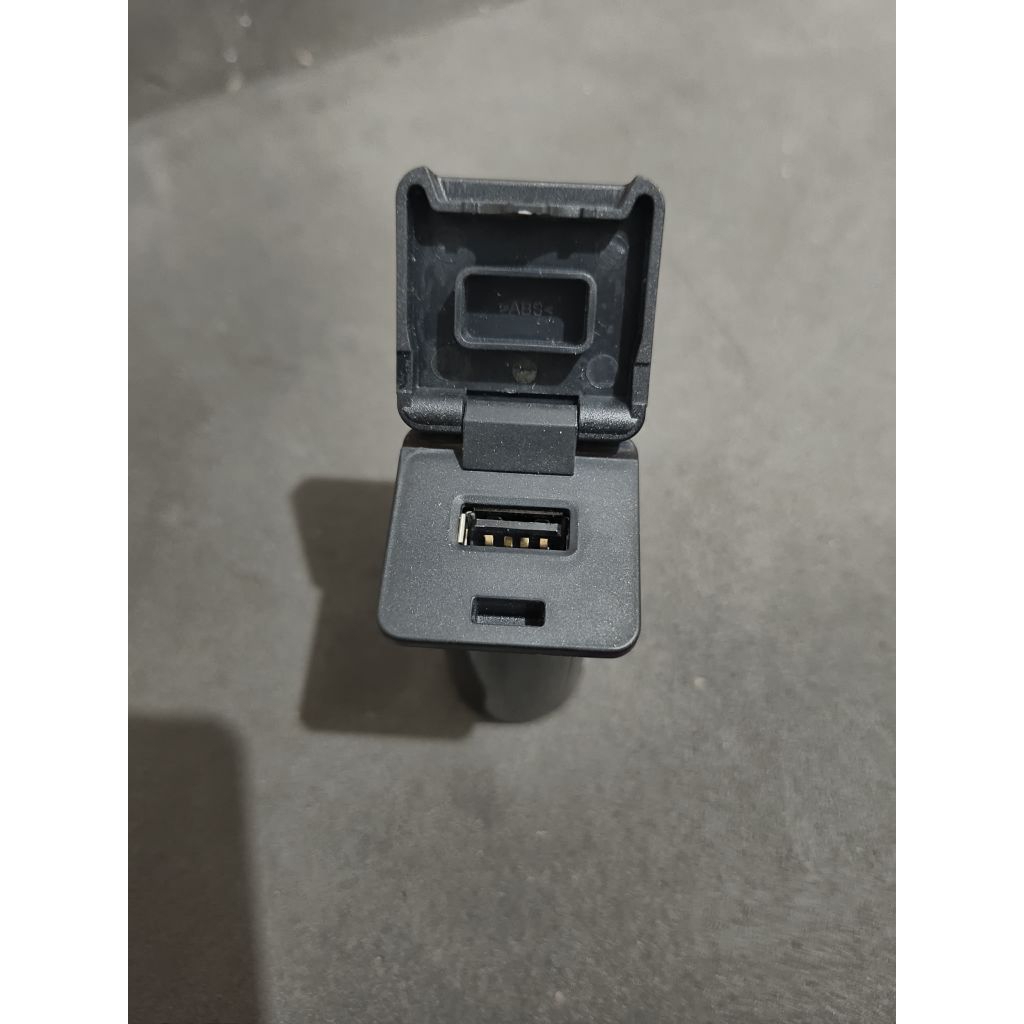 charger copotan toyota hiace