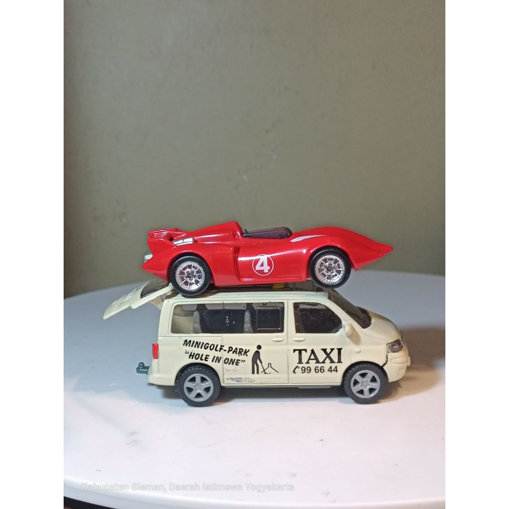 diecast  hot wheels speed racer mach 4 dan taxi siku