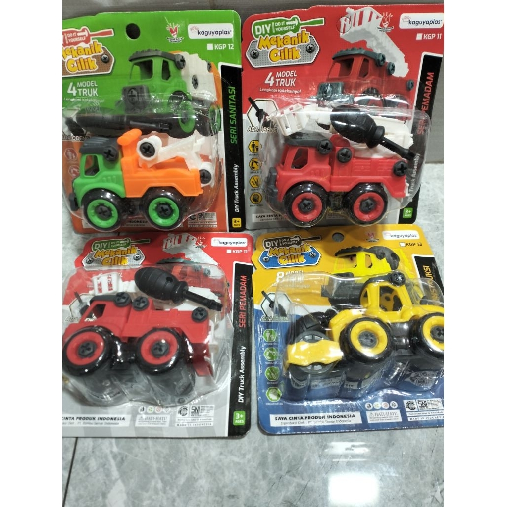 mainan bongkar pasang "Mekanik Cilik" KGP 13 dari Kaguyaplas. Mainan DIY (Do It Yourself) bertema ko