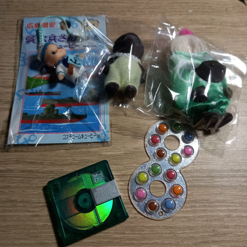 japanese trinkets sylvanian kewpie gachapon