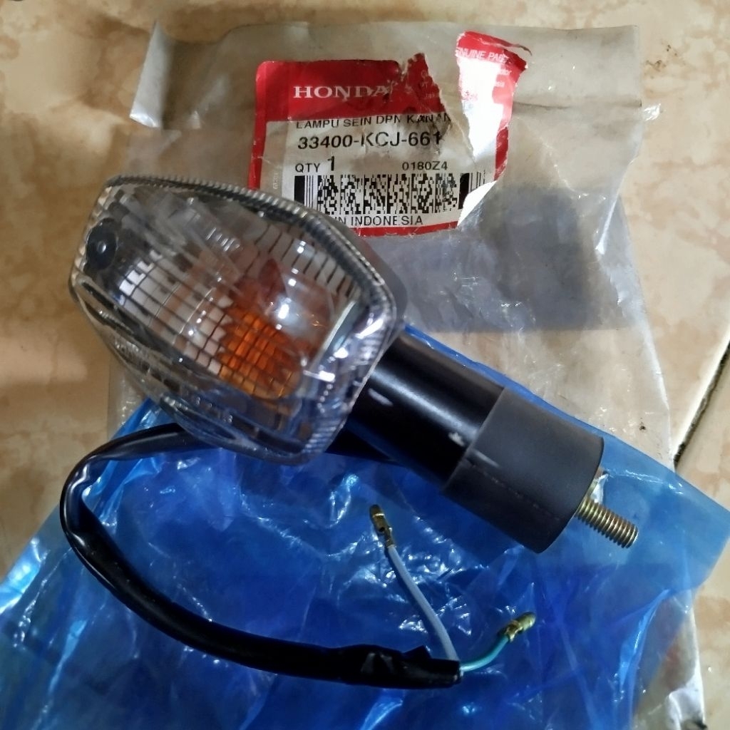 Lampu Sen Sein Assy Kanan Tiger Revo Original AHM 33400-KCJ-661