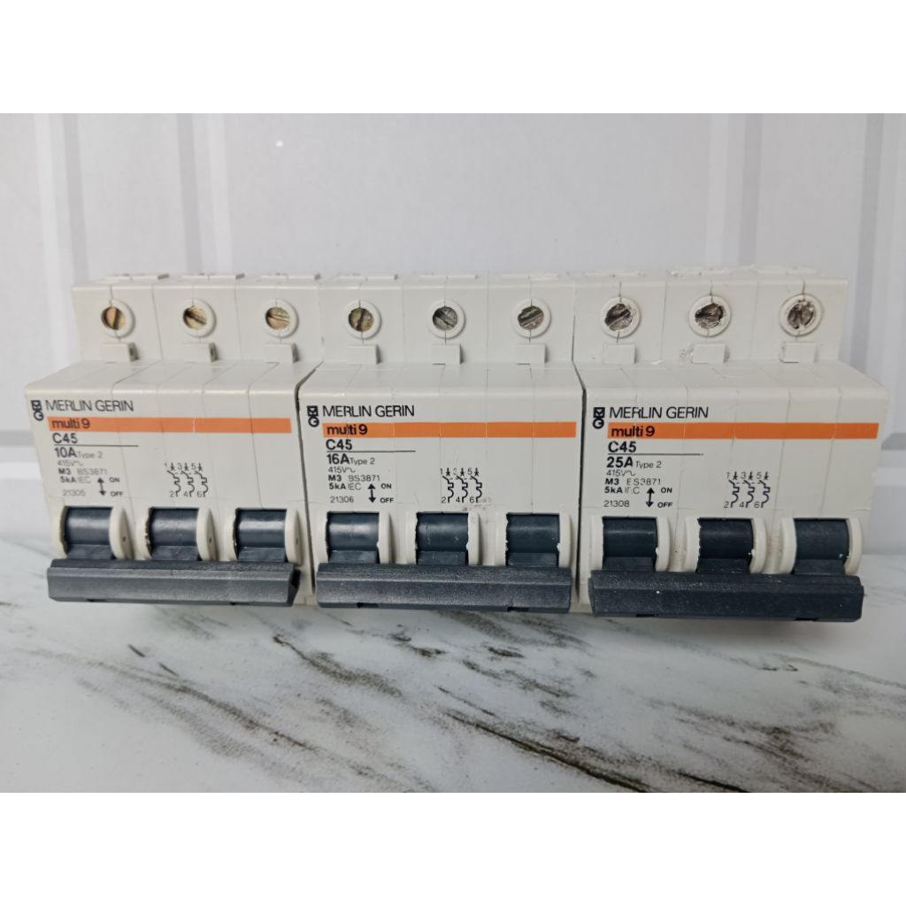 MCB 3PHASE MERLIN GERIN MULTI 9 C45 (C6A, C20A, C20A, C25A, C33A, C40A, C50A) ORIGINAL