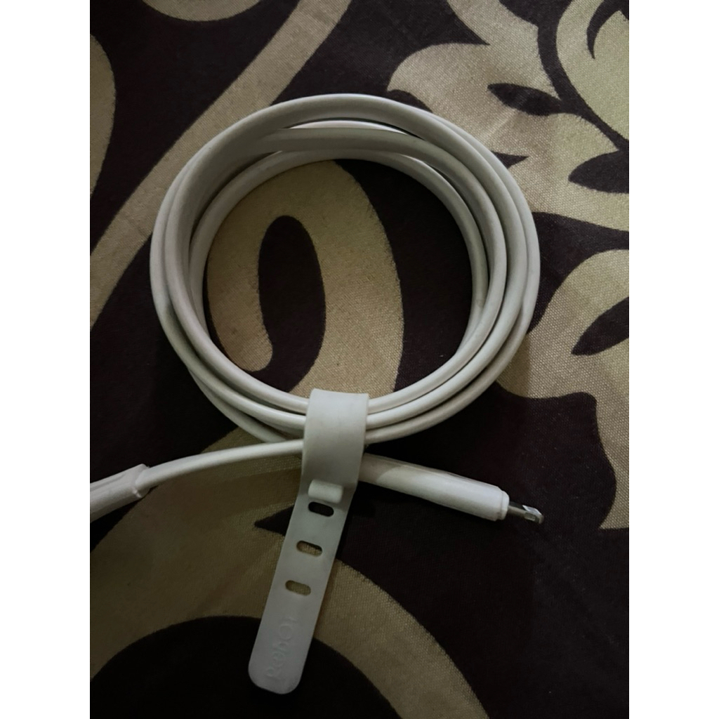 preloved chargeran iphone merk robot