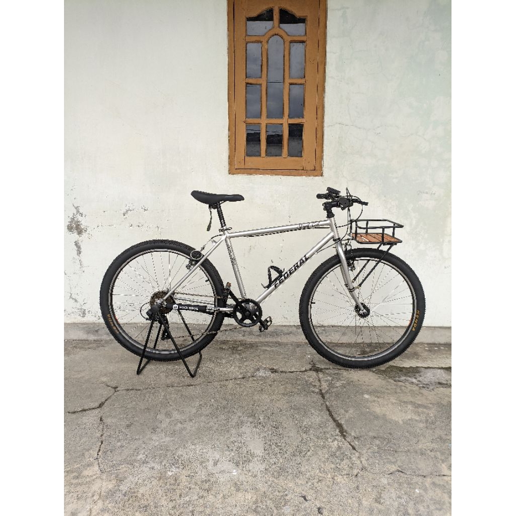 SEPEDA COMMUTER BIKE