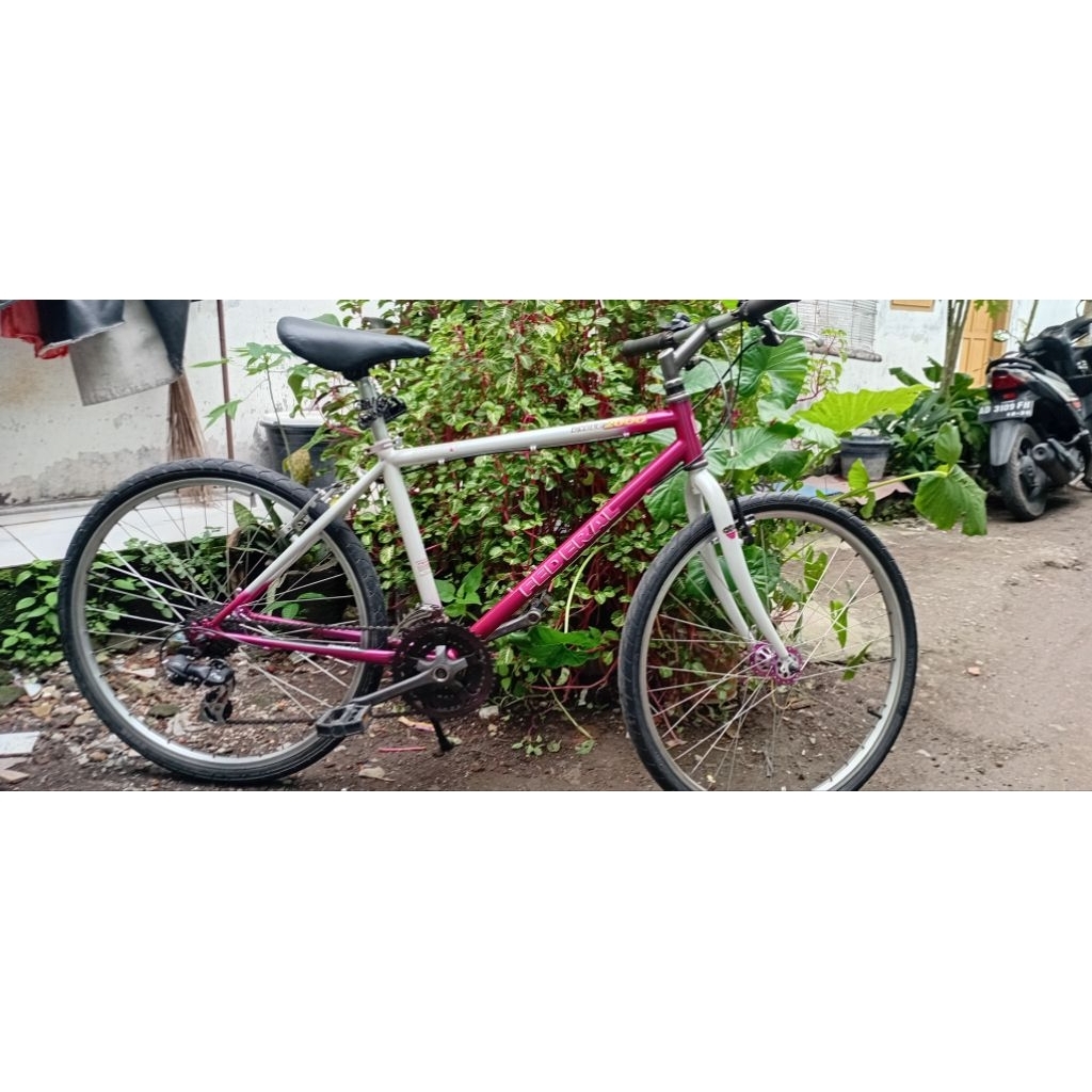 sepeda commuter bike