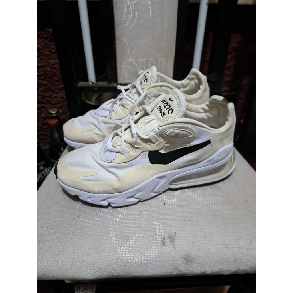 Nike Air Max 270 React