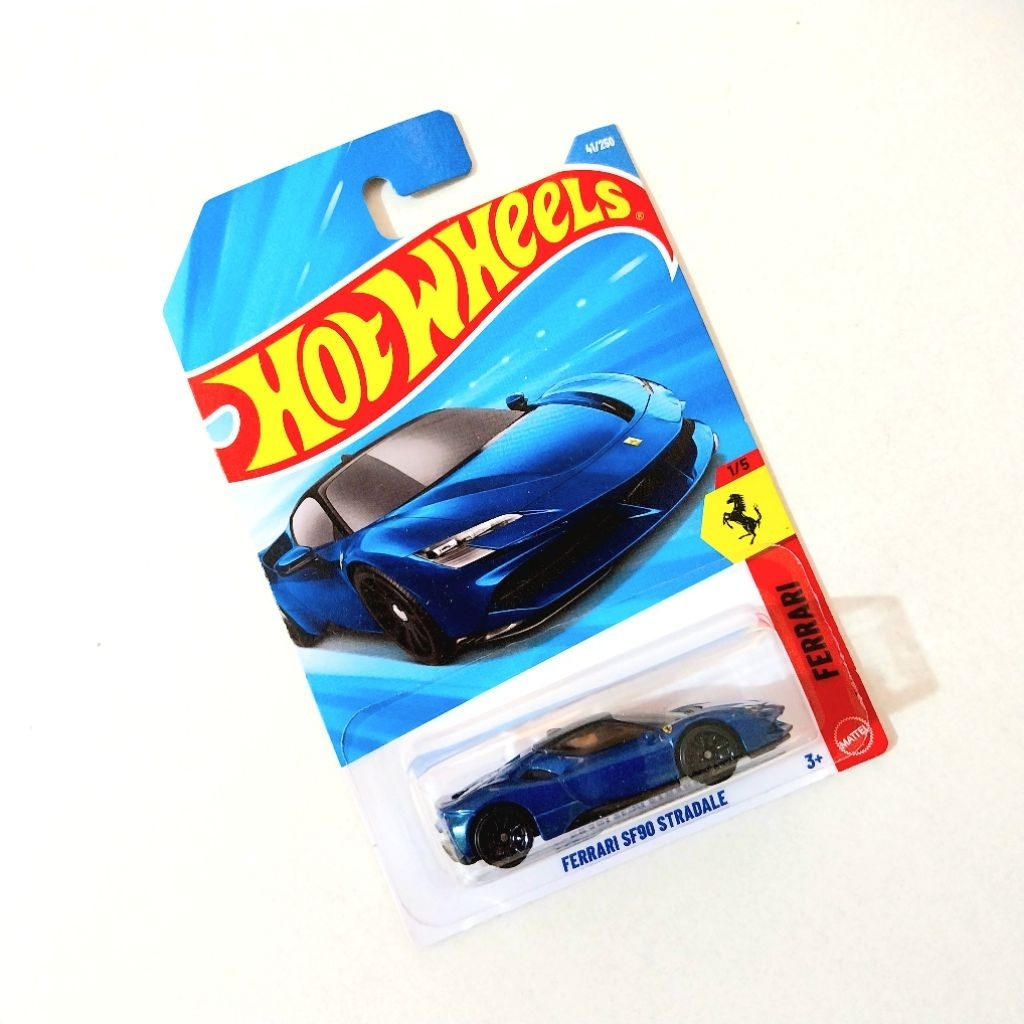 Hot Wheels Ferrari SF90 Stradale Blue - Diecast Skala 1/64