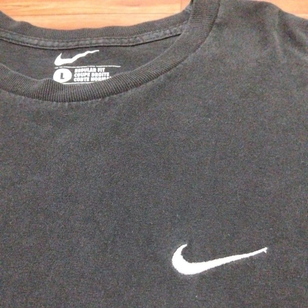 kaos bekas Nike