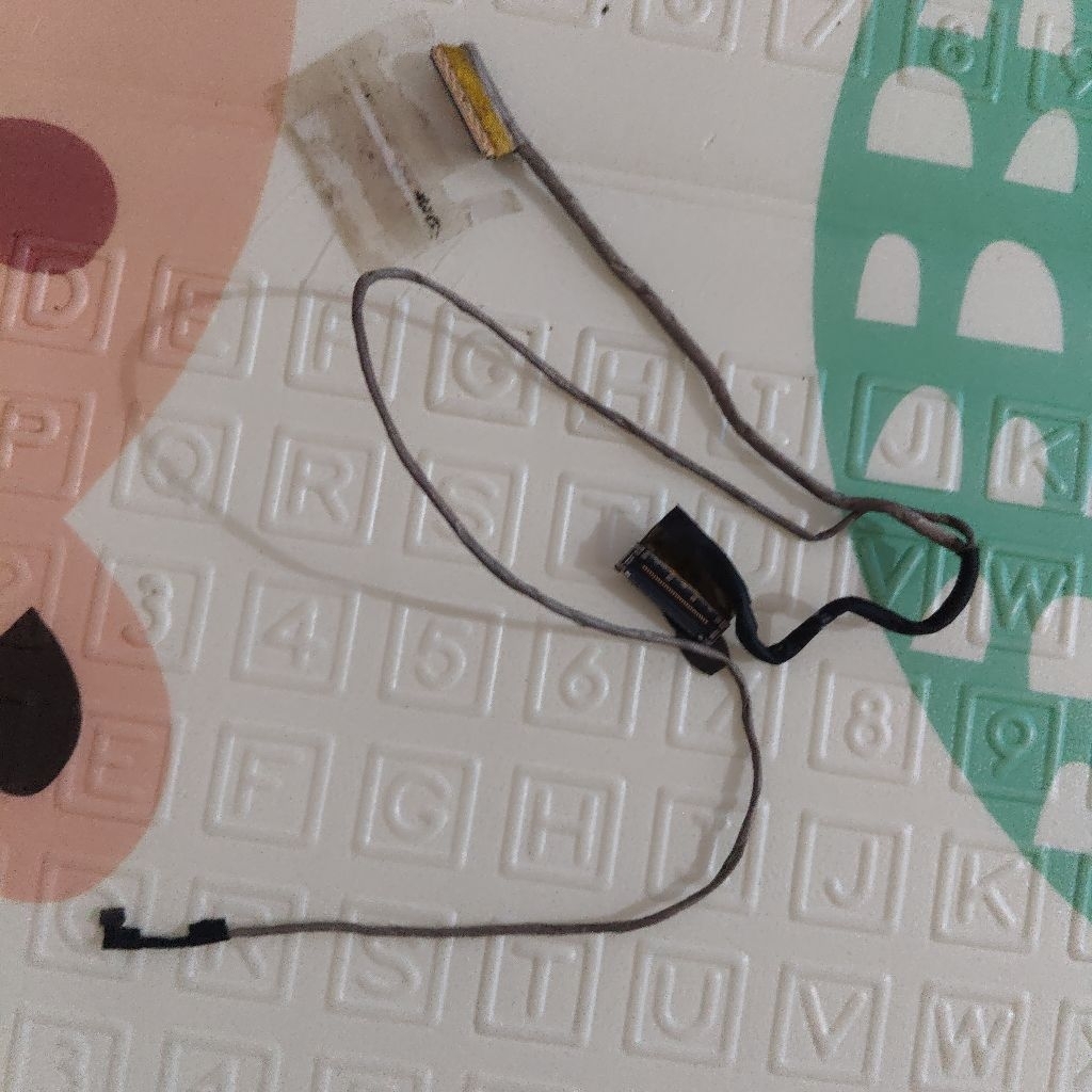 fleksibel flexsibel lcd Laptop hp 14-N001TX