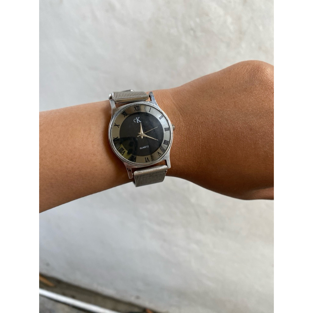 jam tangan CK