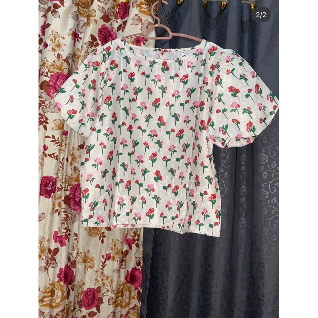 kemeja motif bunga bunga