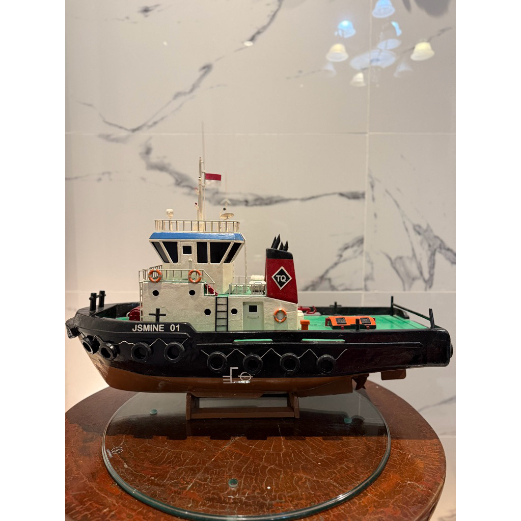 Miniatur Kapal Tunda / Tugboat Handmade (Ukuran Besar) - Cocok untuk Kolektor