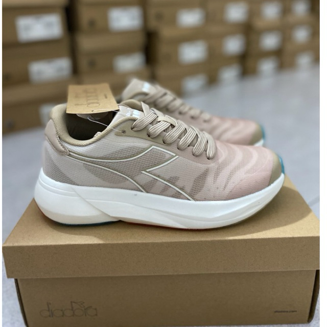 Diadora Natalya Women’s Running Shoes - Beige