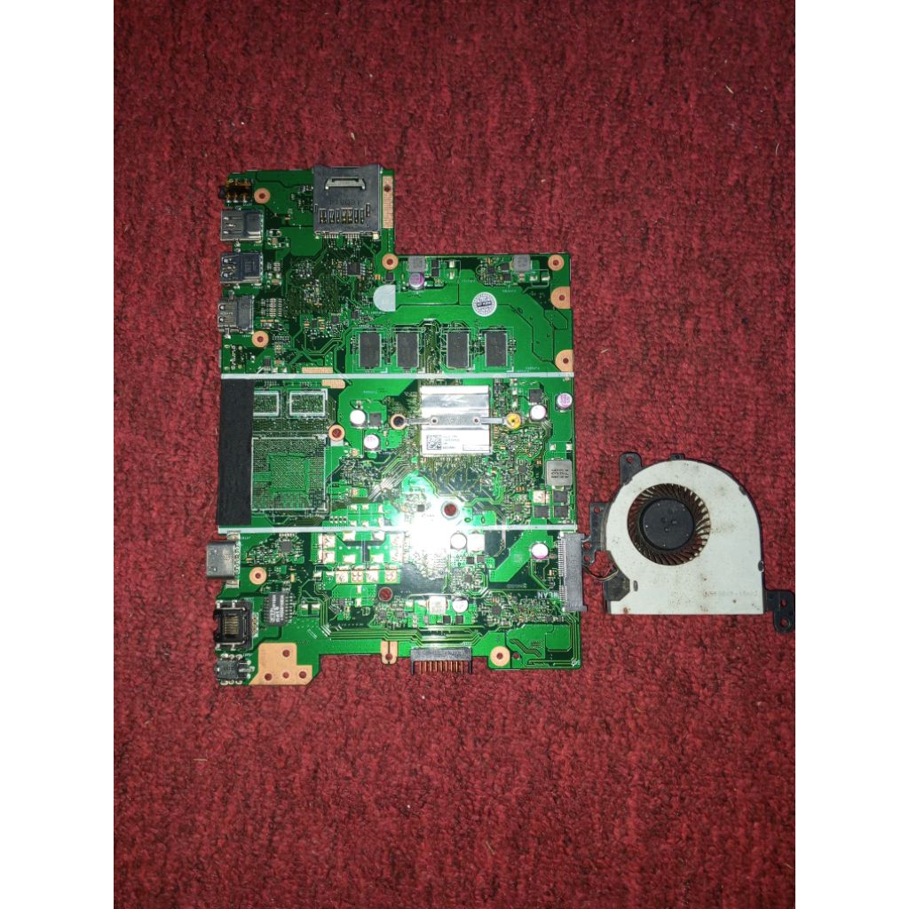 Kesing Casing Case Laptop Asus 4 Core i3 gen 6