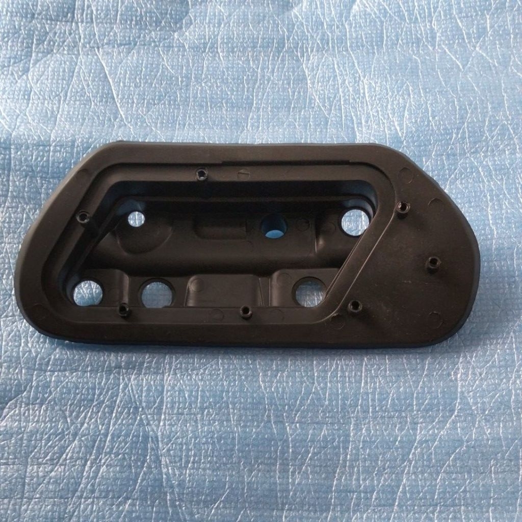 karet Dudukan kaki spion Toyota Avanza 2022 up