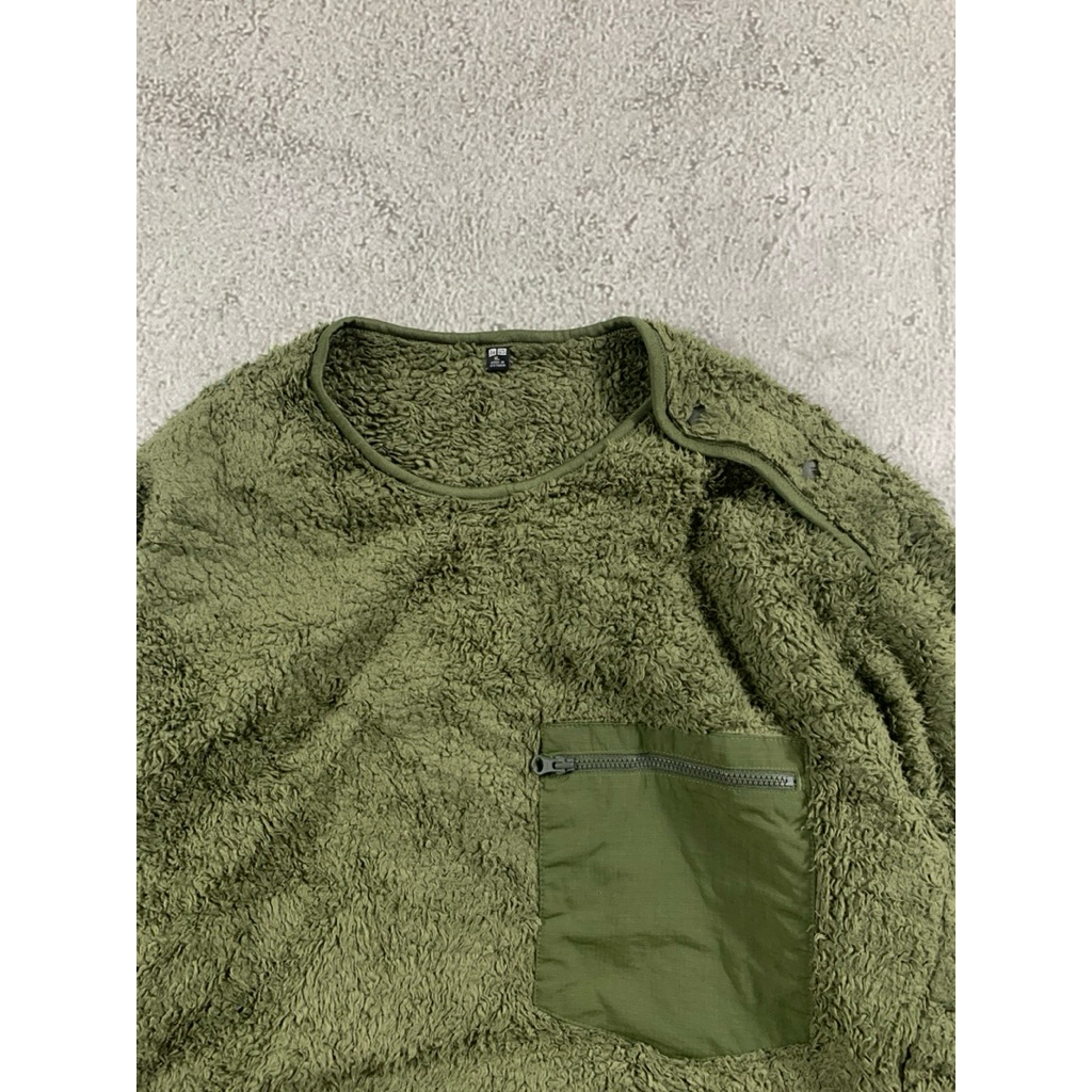 Uniqlo green sherpa jacket  Size Xl Panjang 70cm Lebar 62cm