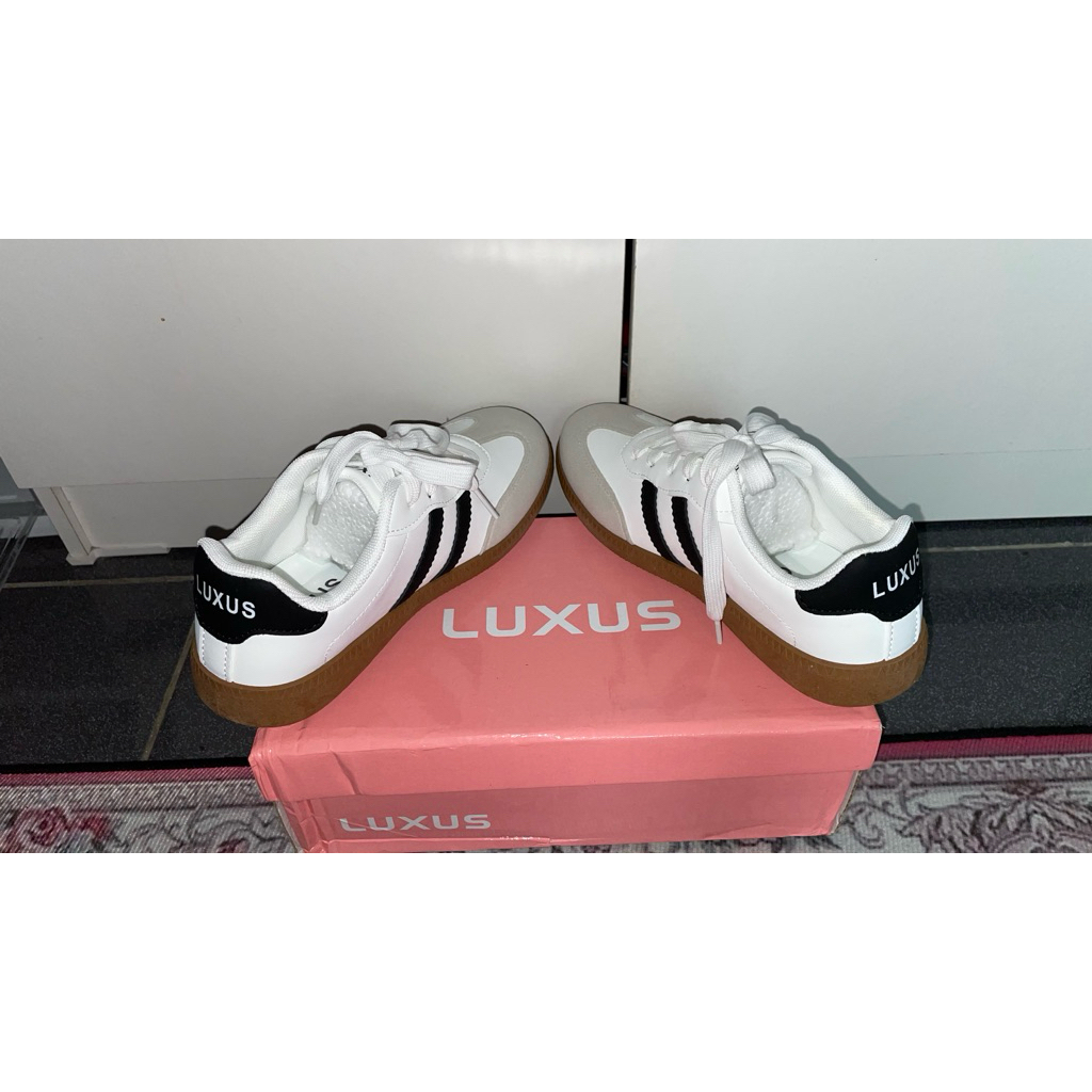 luxus shoes ukuran 38 panjang 23cm