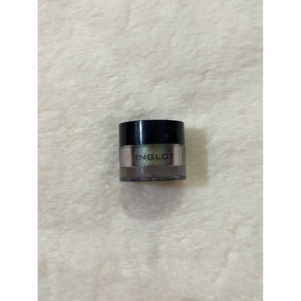 Inglot AMC pure pigment eyeshadow