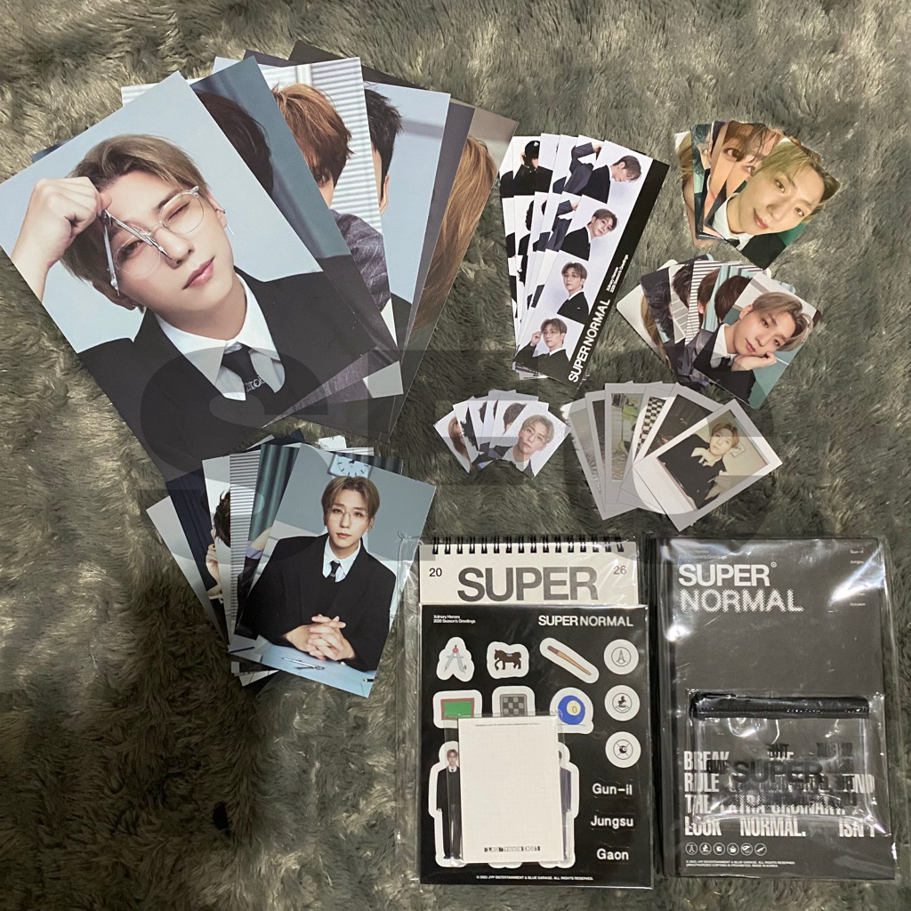 Sharing Xdinary Heroes 2026 season's greetings super normal fans shop pob photocard polaroid photo i
