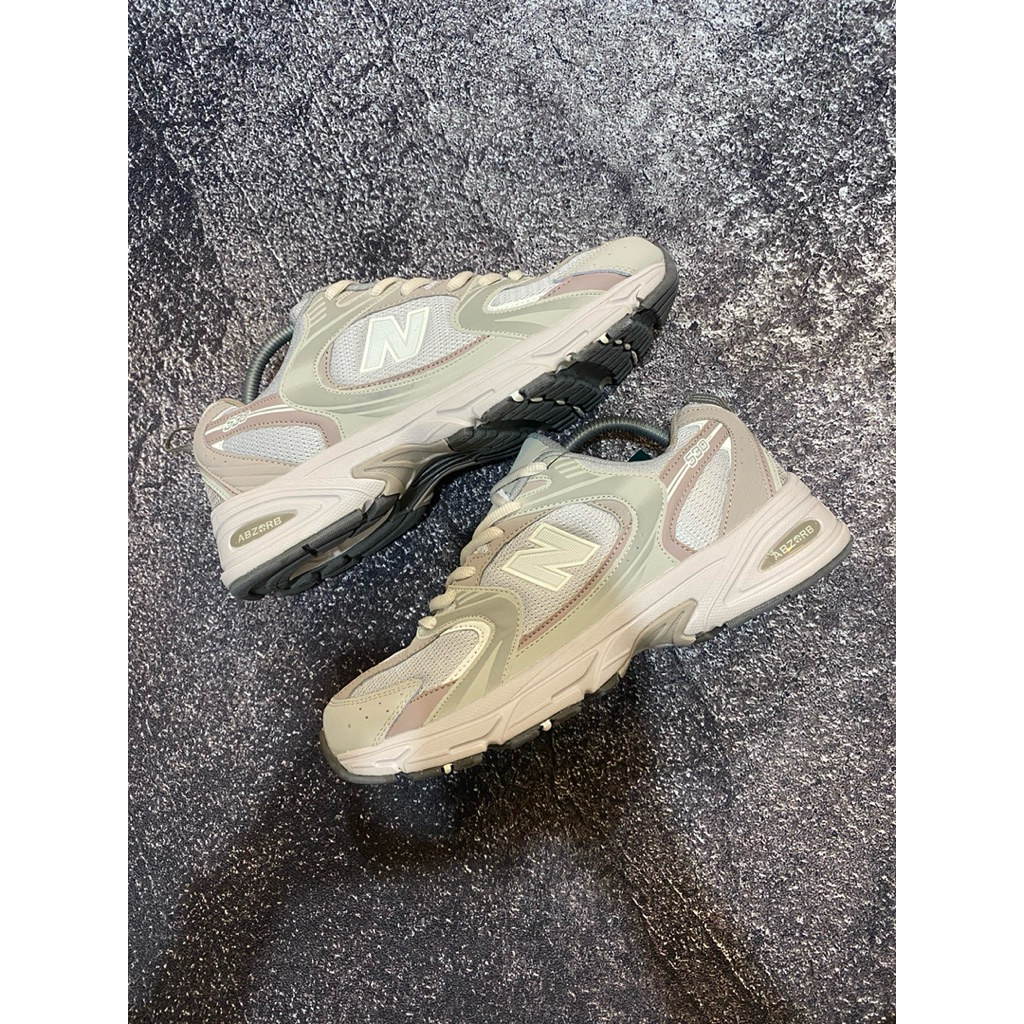 New Balance 530