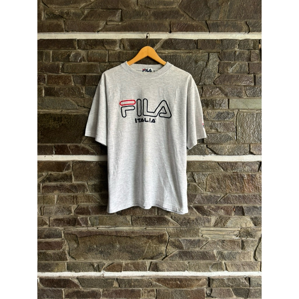 Fila • 00's Vintage Y2k Embroidery Big Logo Crewneck Tee / Kaos / Tshirt Size L (70x57cm) Oversized 