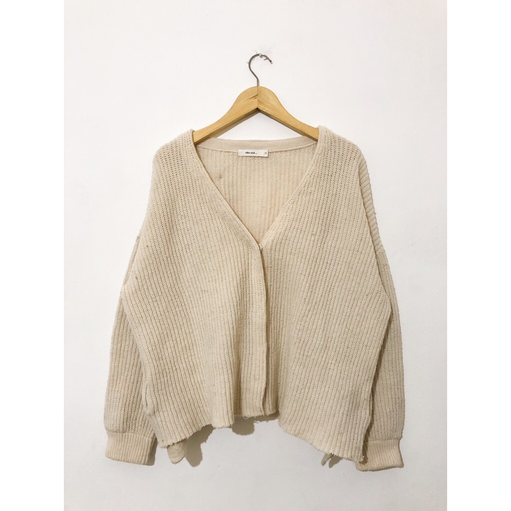NIKO AND CROPPED BOXY CARDIGAN