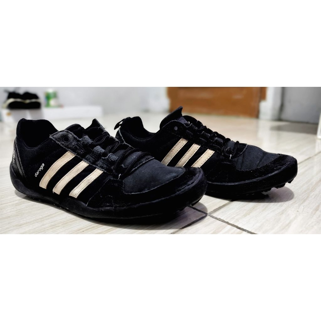 ADIDAS DAROGA SIZE 42 SECOND