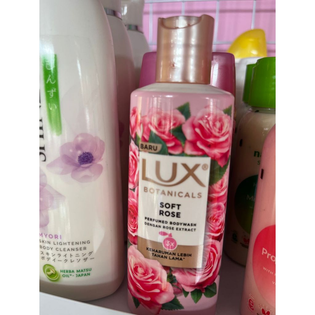 Lux Botanicals Soft Rose Body Wash 100ml