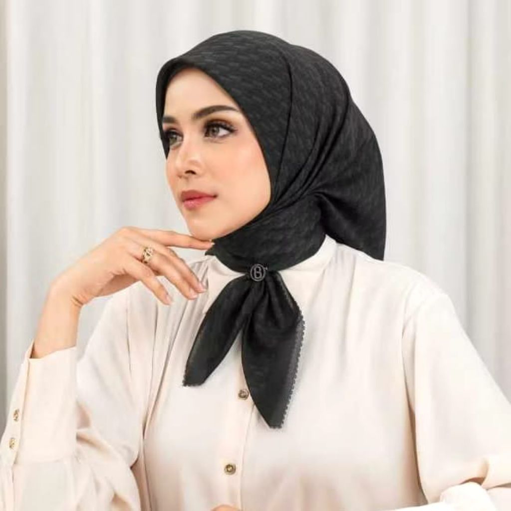 buttonscarves Leena square