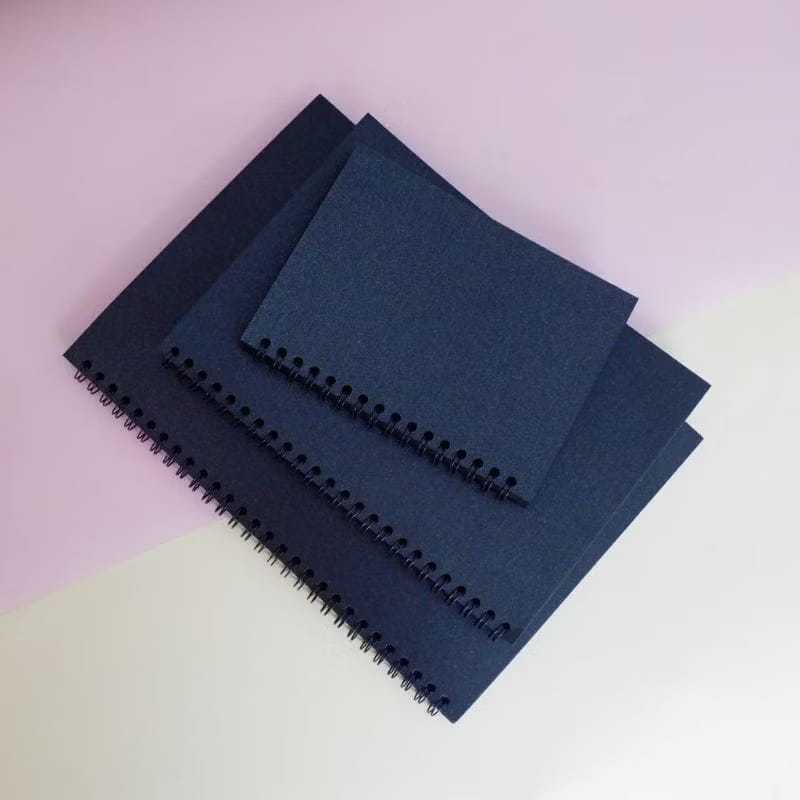 Buku sketchbook Hitam Polos,dengan Sampul berwarna,A5,dan A6 Sketchbook hitam Buku Seketsa Hitam.