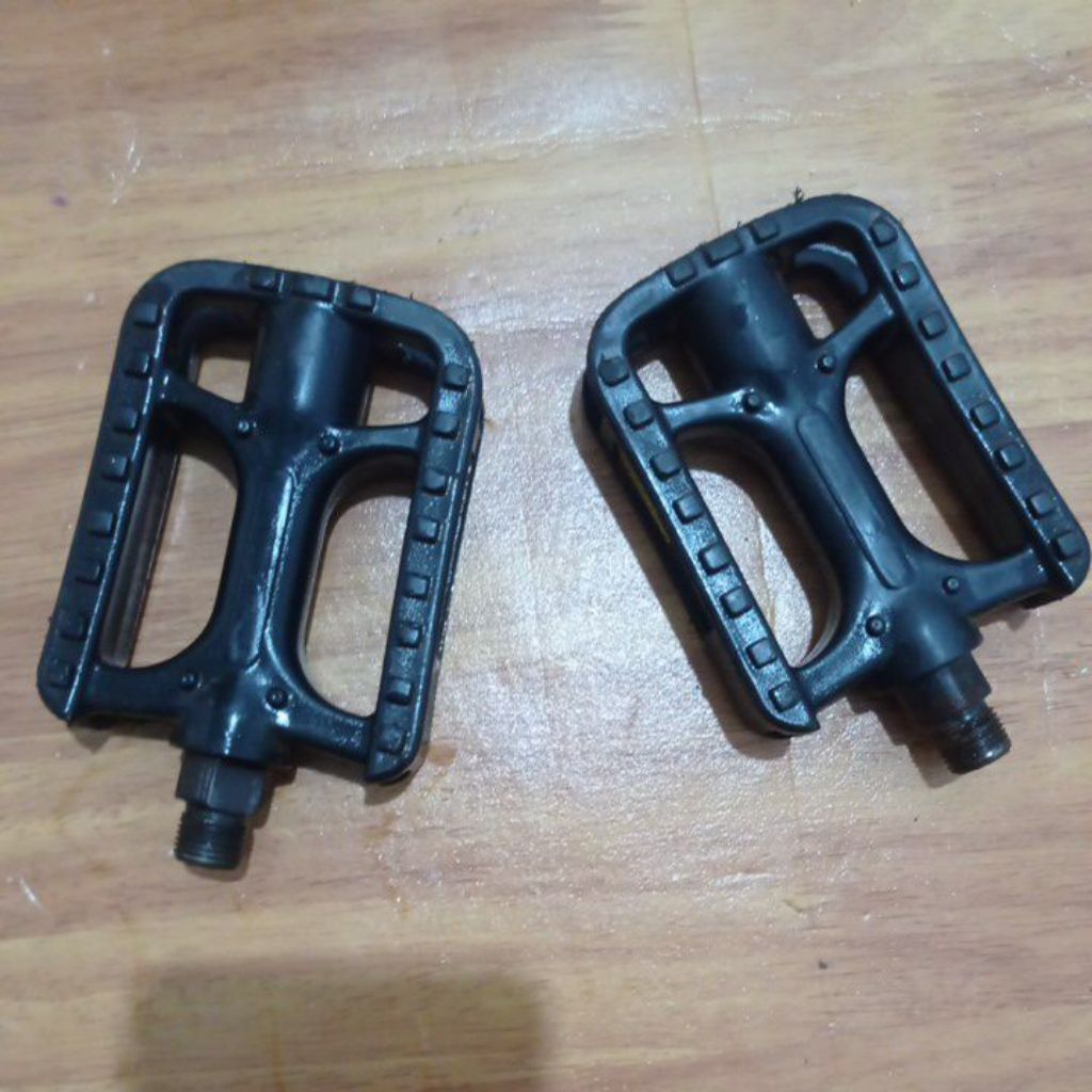 pedal sepeda mtb/kalcer/bmx/federal 20-26 plastic pvc