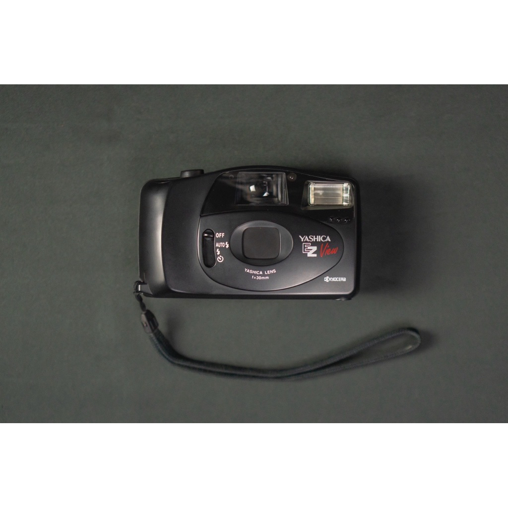 Kamera analog Yashica EZ View