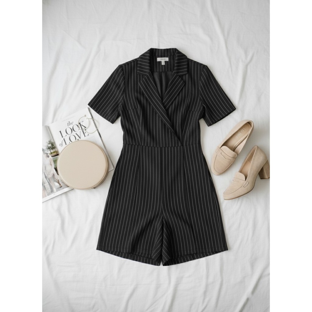 ZALORA JUMPSUIT BLAZER WANITA HITAM GARIS PUTIH