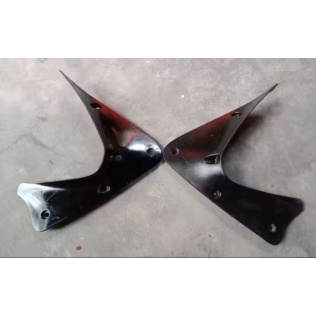 sirip dalam sayap tangki Honda Tiger Revo bekas ori