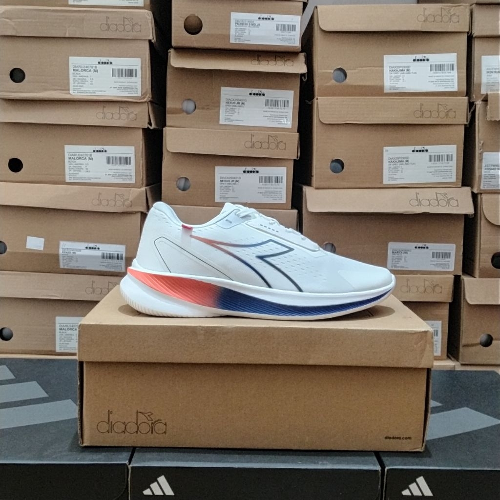 Sepatu Diadora Park Putih (Original)