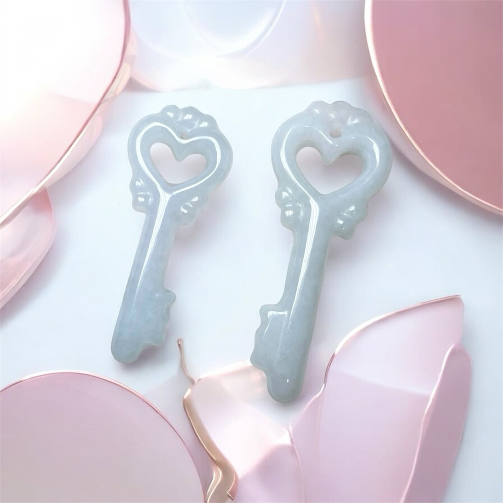 [Certified] - Icy Key Pendant Burma Jade Type A Liontin Giok Burma