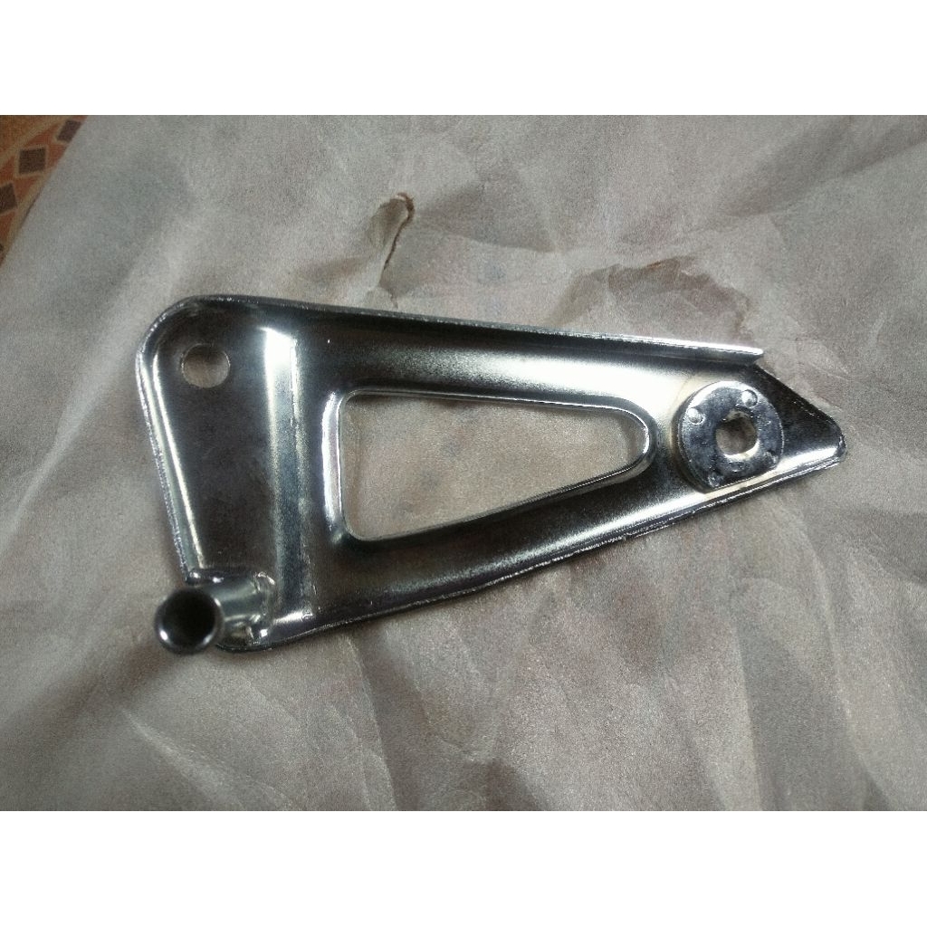braket breket dudukan knalpot yamaha rxk135 rxs rx king cobra rx spesial yt115 rxs original nos