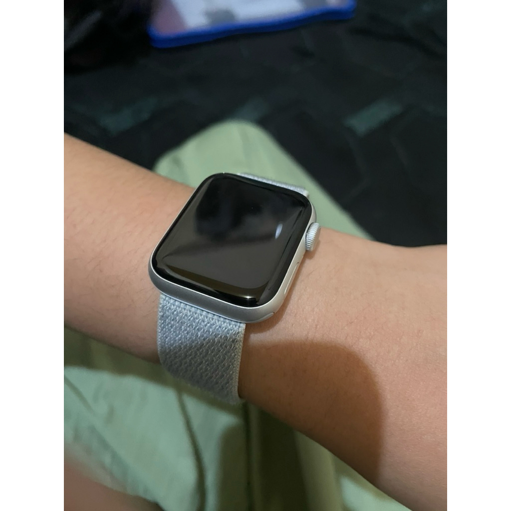 Apple watch  SE Gen 2