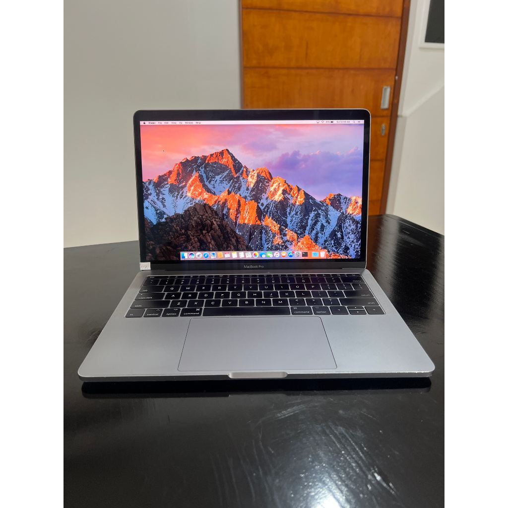 MacBook Pro 13 Inci 2017 Core I5 Like New