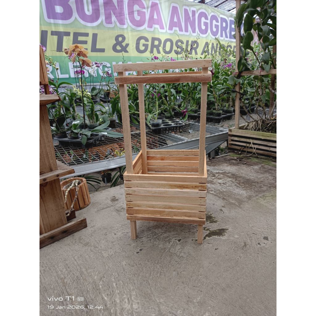 pot kaki tinggi 70cm lebar 32cm