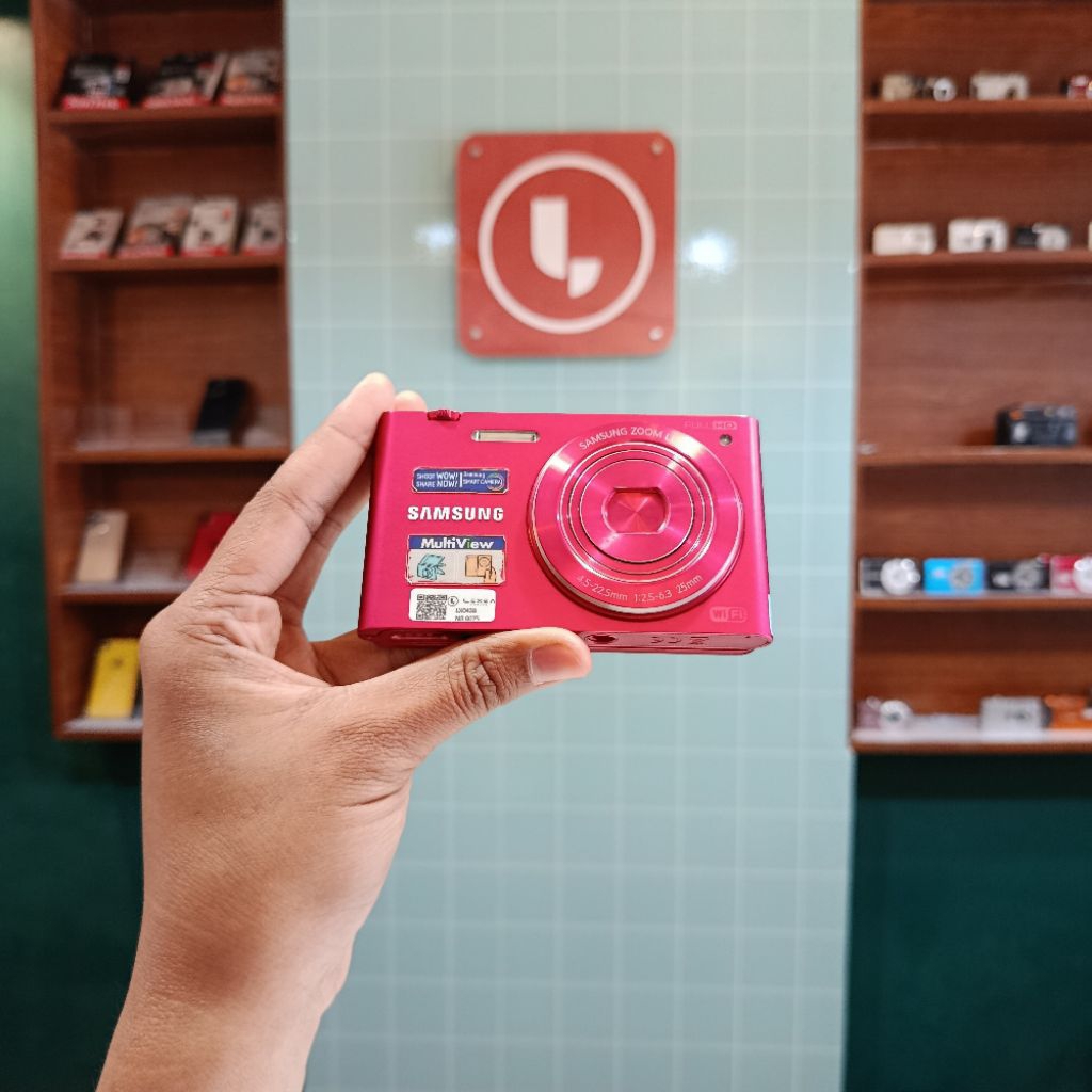 DIGICAM SAMSUNG MV900F  MULUS