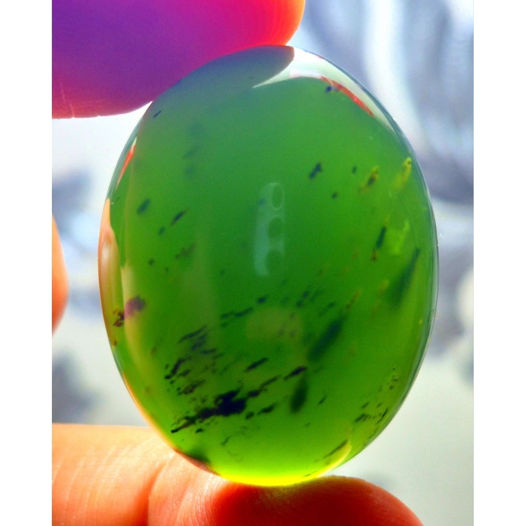 Natural batu serpentine ijo botol