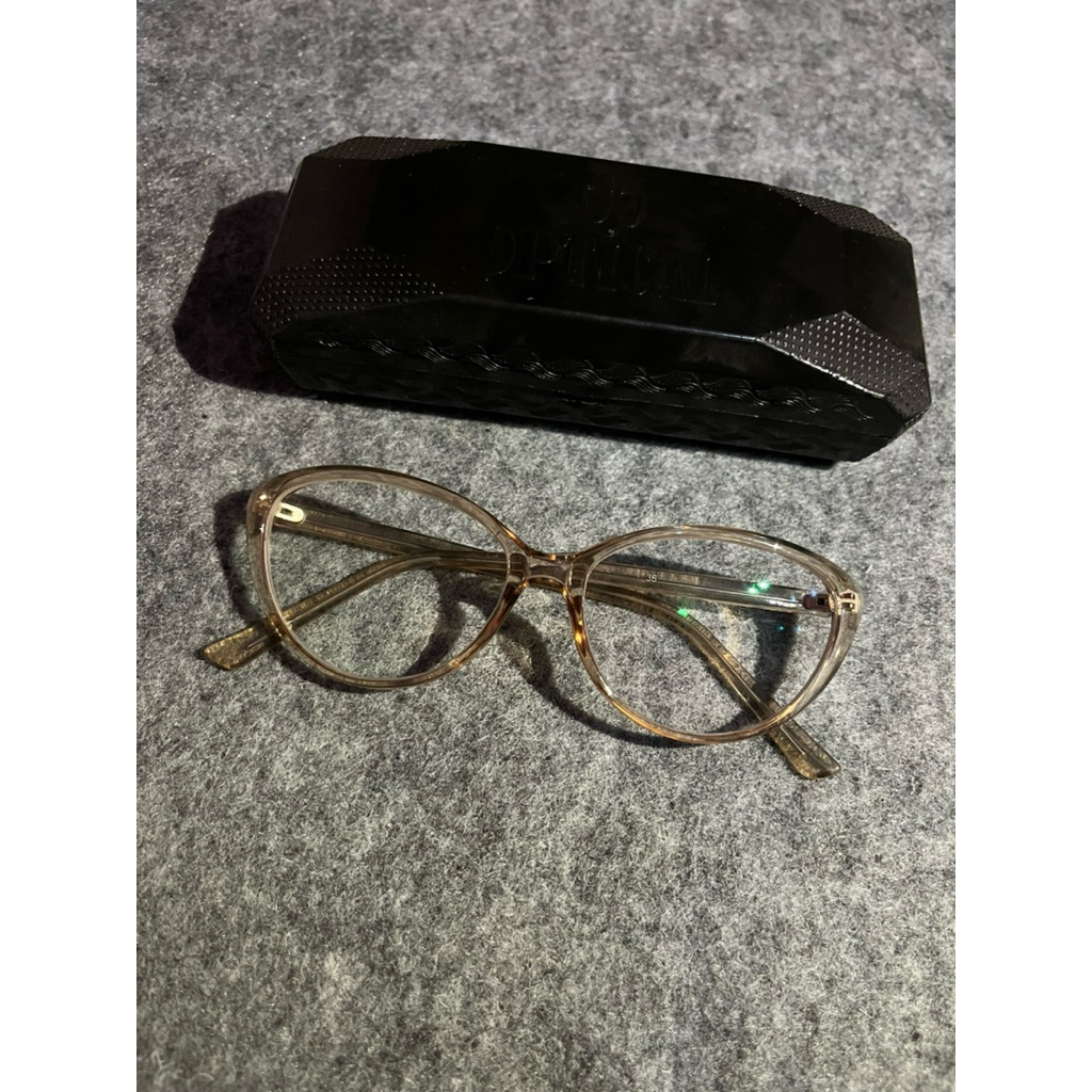 PRELOVED KACAMATA SUNGLASSES