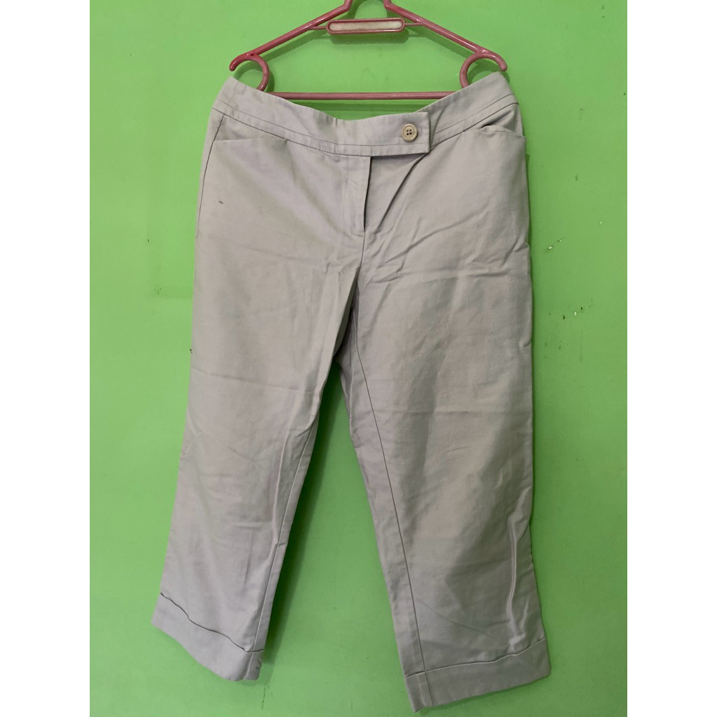 PRELOVED celana bahan krem tebal second bekas bagus