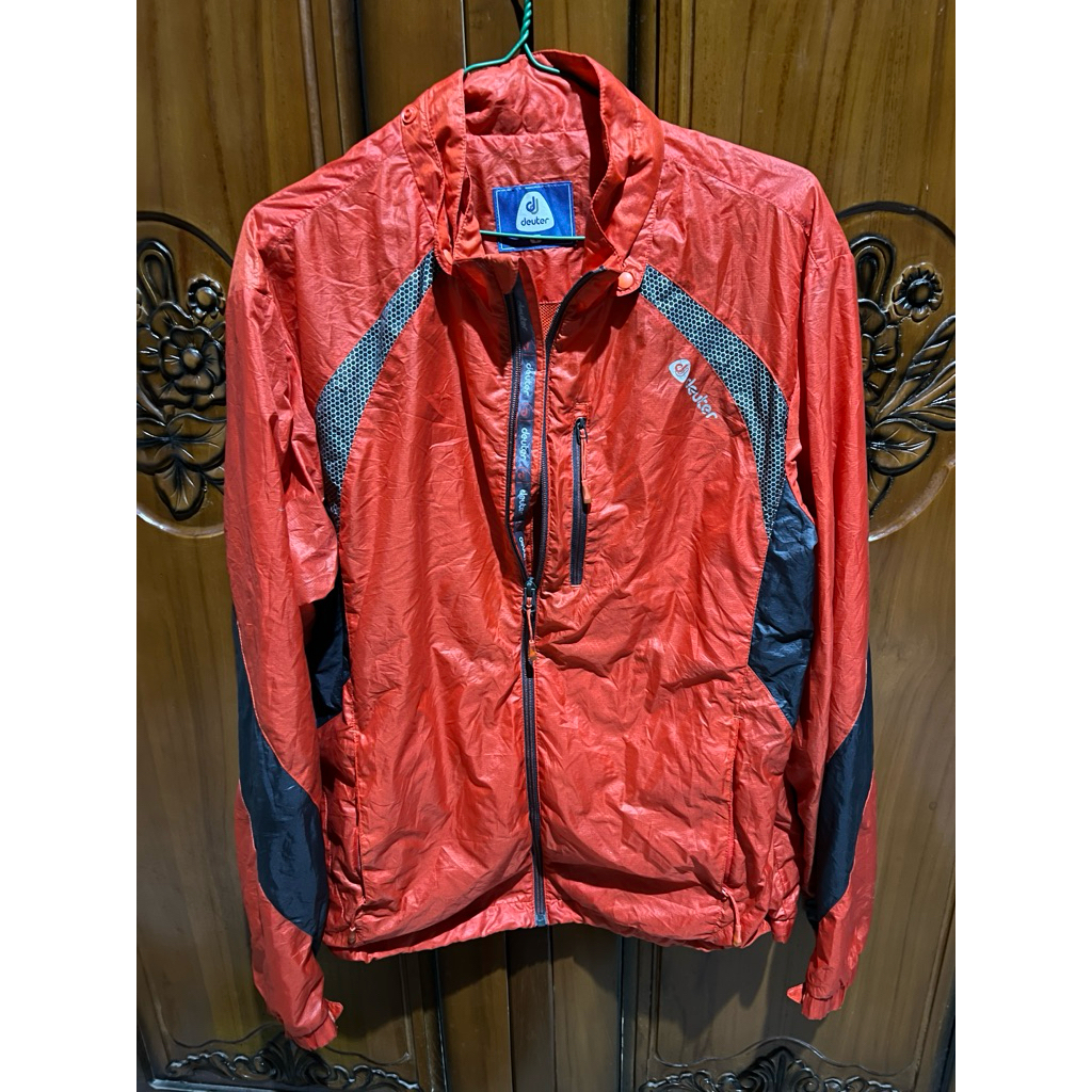 jaket deuter