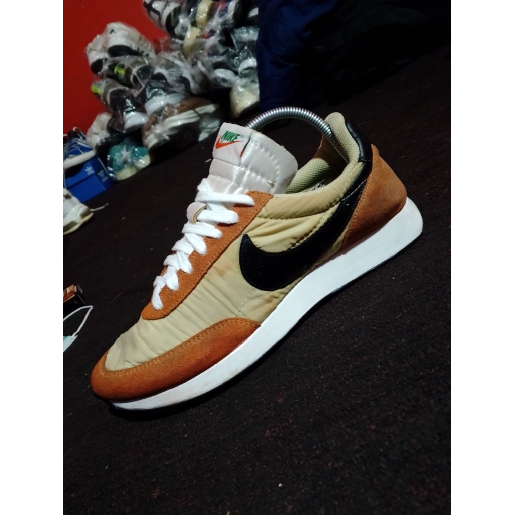 Nike Air Tailwind 79 Team Gold Starfish