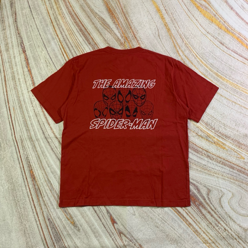 Tshirt Uniqlo x Marvel