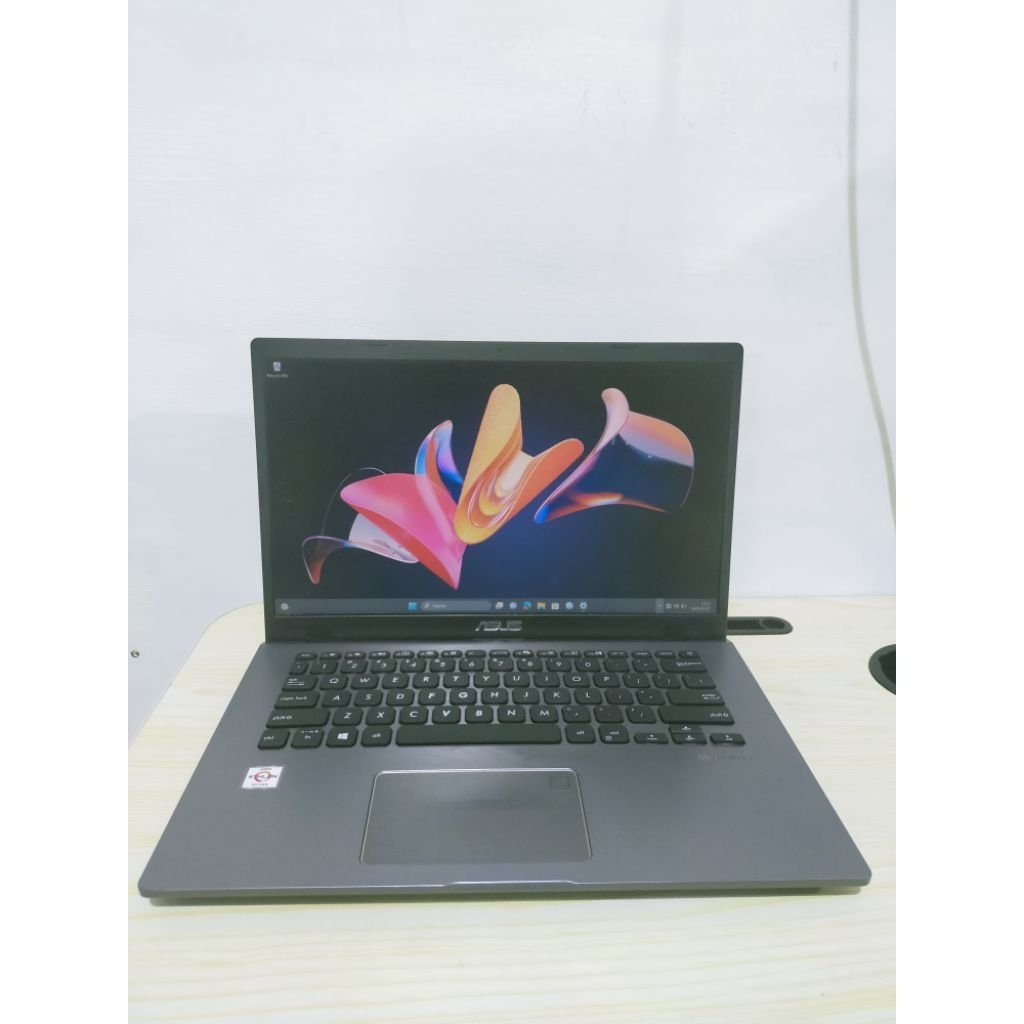 Laptop Asus ram 8 GB