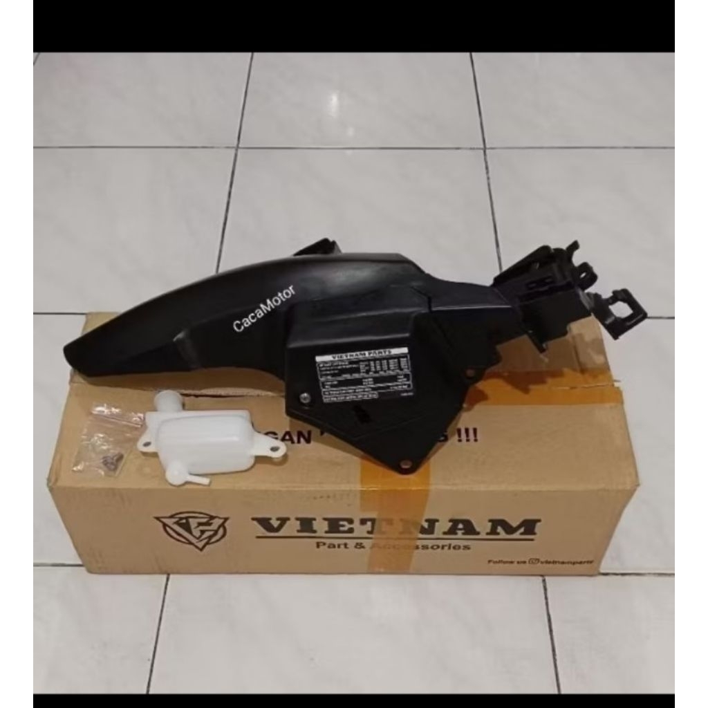 HUGGER SPAKBOR KOLONGI VARIO 150 125 LED LAMA 2015 2017