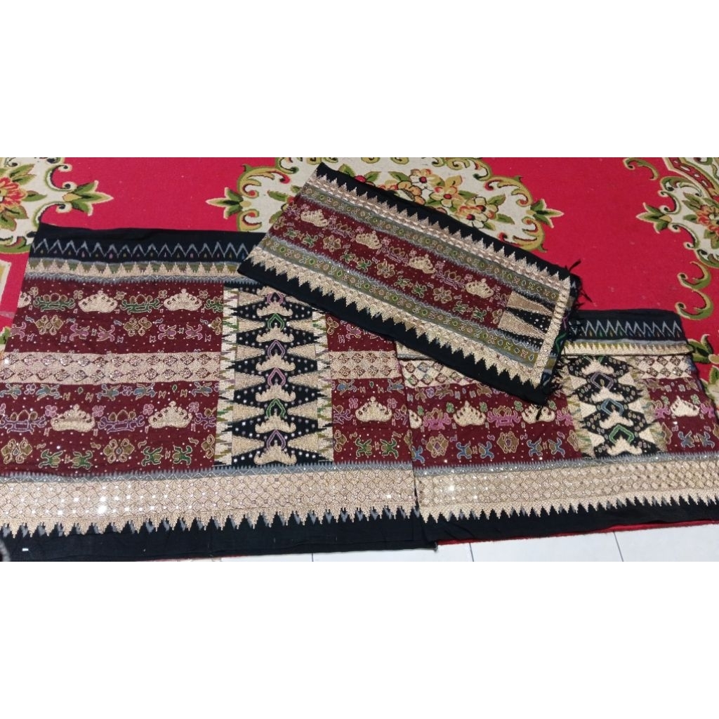 tapis lampung inuh siger lasem mama papa + peci custom benang emas handmade